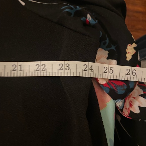 NWOT SHEIN Curve 2xl long floral sleeve top - Picture 7 of 10